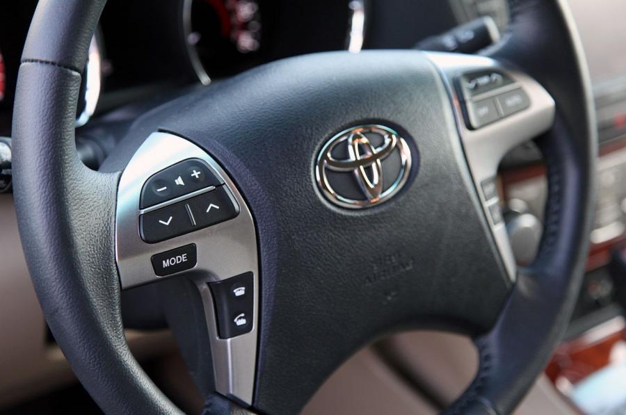  Toyota Highlander 2011 года  (фото 6 из 108)
